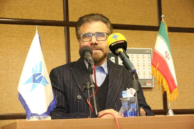 برگزاری اختتامیه جشنواره بینالمللی شعر و دل نوشته معراج در کرمانشاه