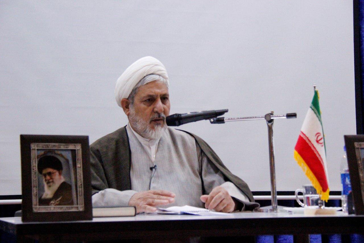 جانشین نماینده ولی فقیه در سپاه: باید نسبت به جریان نفوذ هوشیار باشیم