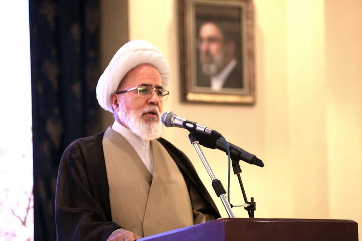 امام جمعه کرمانشاه: دشمن باید آرزوی اختلاف‌افکنی در کشور ما را به گور ببرد