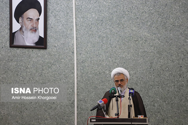 مسئولیت ناهنجاری های امروز جامعه تنها به عهده نیروی انتظامی نیست