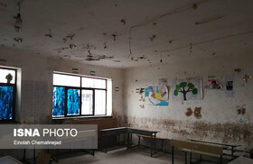وداع دانش آموزان سیریکی با مدارس تخریبی