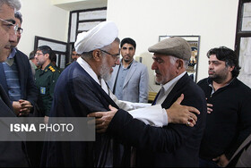 نماینده ولی فقیه در هرمزگان از خانواده شهید شهرام تاجیک دلجویی کرد