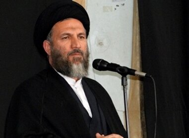 نماینده مجلس خبرگان رهبری: انقلاب اسلامی توانست ساختار سیاسی جهان را برهم بزند