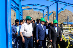 بازدید وزیر نیرو از پروژه سد سرنی میناب