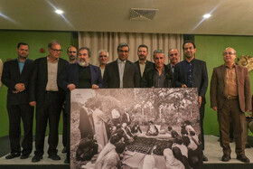 رونمایی از کتاب عکس میشل ستبون عکاس فرانسوی دوران انقلاب در کیش