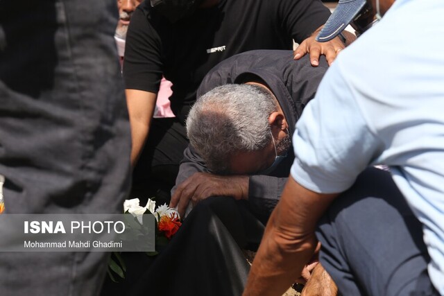 پیکر زنده یاد حسین قدسی نژاد در بندرعباس تشییع و تدفین شد