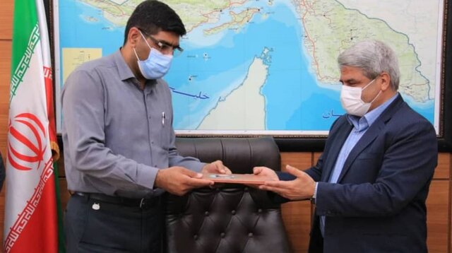 فعالان سیاسی و فضای مجازی اخبار انتصاب مدیران هرمزگان را از منابع موثق دریافت کنند