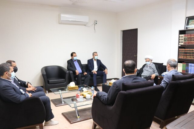 نمایندگان مجلس برای حذف قوانین دست و پاگیر در تولید تلاش کنند نمایندگان مجلس برای حذف قوانین دست و پاگیر در تولید تلاش کنند