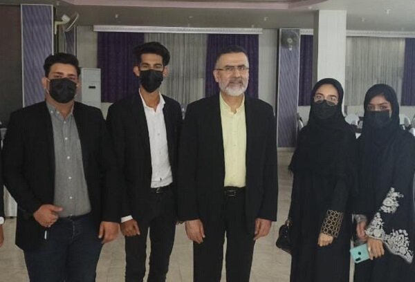 بندرخمیر نیازمند یک سالن سینمایی مناسب است بندرخمیر نیازمند یک سالن سینمایی مناسب است