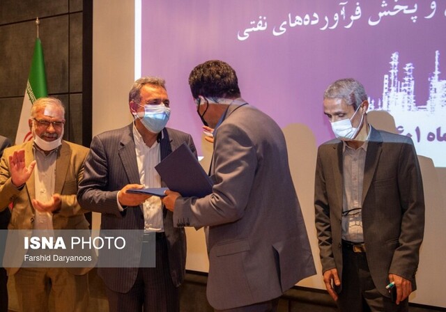 گزارش ایسنا از آئین تکریم و معارفه مدیرعامل جدید شرکت نفت ستاره خلیج فارس