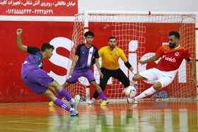 دیدار تیم های صنایع هرمزگان و سن ایچ ساوه