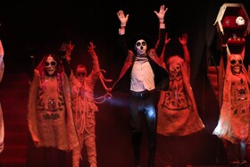 تئاتر اقتباسی عروس مردگان در بندرعباس