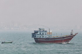 رژه دریایی به مناسبت هفته دفاع مقدس در خلیج فارس