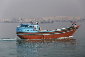 رژه دریایی به مناسبت هفته دفاع مقدس در خلیج فارس