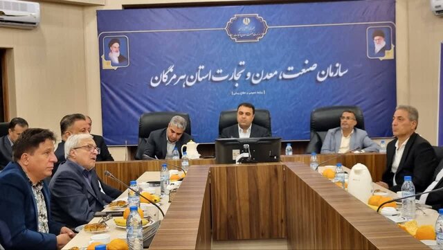 پرداخت تسهیلات به پرورشدهندگان میگو پرداخت تسهیلات به پرورشدهندگان میگو