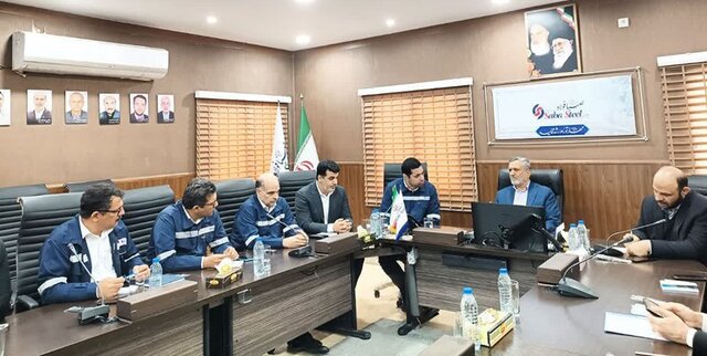 بازدید وزیر کار از طرح توسعه «صبا فولاد» بازدید وزیر کار از طرح توسعه «صبا فولاد»