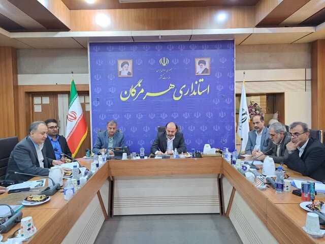 سرمایهگذاران بومی به ظرفیتهای سرمایه گذاری درون استان ورود کنند سرمایهگذاران بومی به ظرفیتهای سرمایه گذاری درون استان ورود کنند