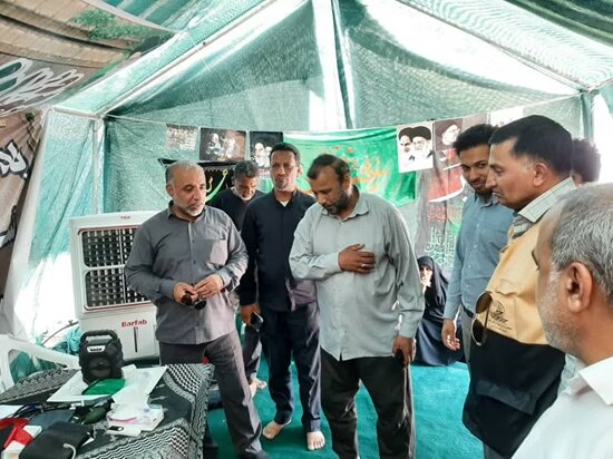 بازدید رئیس بسیج جامعه پزشکی هرمزگان از درمانگاههای موکب شهید عراقیزاده در مسیر اربعین بازدید رئیس بسیج جامعه پزشکی هرمزگان از درمانگاههای موکب شهید عراقیزاده در مسیر اربعین