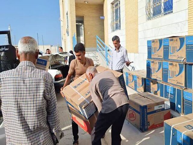 توزیع ۹۹ دستگاه لوازم سرمایشی بین نیازمندان بندرلنگه توزیع ۹۹ دستگاه لوازم سرمایشی بین نیازمندان بندرلنگه