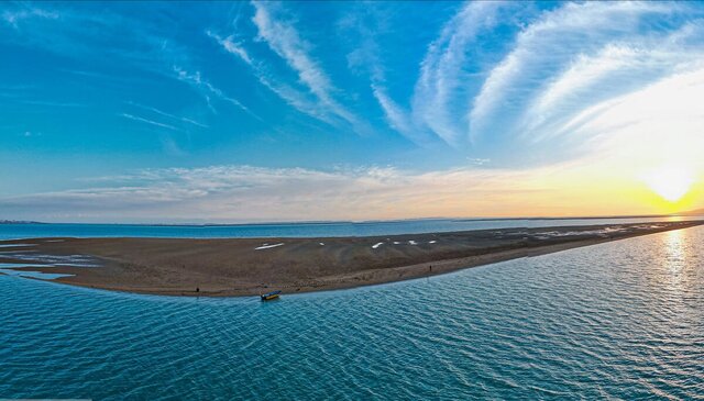 تالاب خورخوران و جنگلهای حرا؛ نگین زیستکره زمین در بندرخمیر