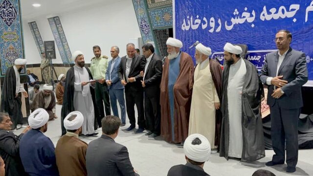 حفظ وحدت و مقابله با جنگ رسانهای دشمن در اولویت است حفظ وحدت و مقابله با جنگ رسانهای دشمن در اولویت است