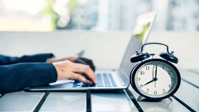 تغییر ساعات کاری ادارات هرمزگان؛ پنجشنبه‌ها همچنان تعطیل