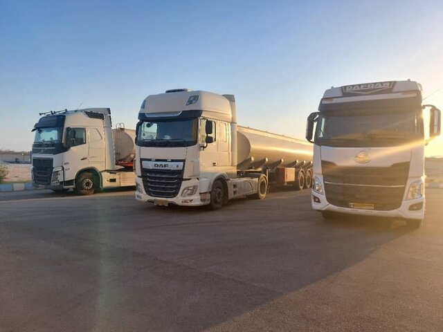 تصویر تزیینی است جزئیات کشف ۱۰۰ هزار لیتر سوخت قاچاق در هرمزگان