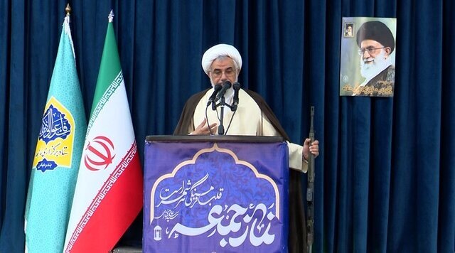 تاکید امام جمعه بندرعباس بر رسیدگی فوری به آسیب‌دیدگان حادثه بندر شهید رجایی