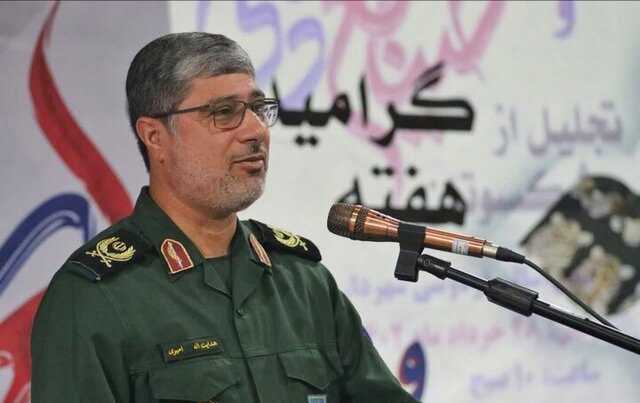 تجلیل از کارگران نمونه سیریک با یاد شهید رییسی