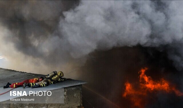 آتش‌سوزی در بازار بزرگ بندرعباس مهار شد