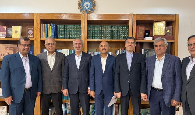حمایت معاون رئیس‌ جمهوری از افزایش بودجه هرمزگان