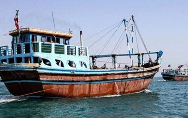 توقیف ۴ شناور و کشف هزاران لیتر سوخت قاچاق در میناب