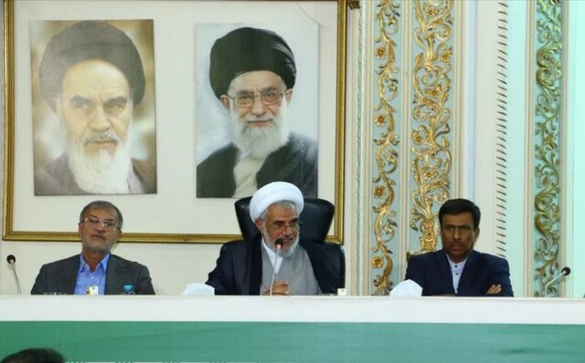 آزادگان و جانبازان دیدهبانان بیدار جامعه در برابر توطئههای دشمناند آزادگان و جانبازان دیدهبانان بیدار جامعه در برابر توطئههای دشمناند