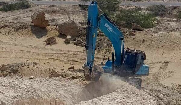 تصویر تزیینی است اجرای خط ۳ کیلومتری انتقال آب در لارک آغاز شد