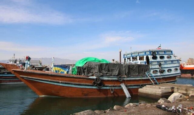 تصویر آرشیوی است کشف کالای قاچاق به ارزش بیشاز ۲ هزار میلیارد ریال در بندر لنگه