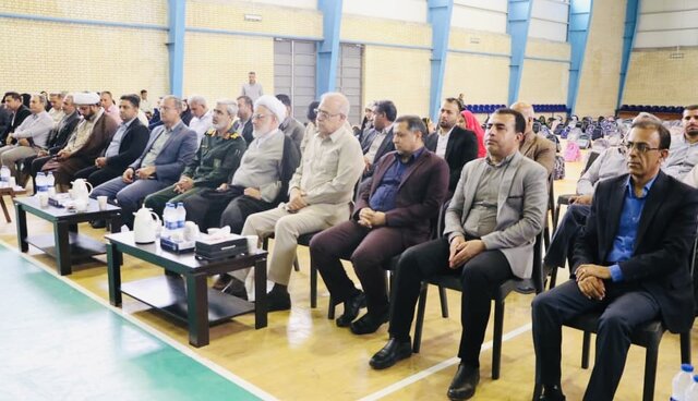 توزیع بسته‌های تحصیلی باید به فرهنگ عمومی تبدیل شود