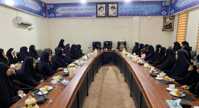 طلبگی نعمتی الهی و خدمت به ولیعصر(عج) است