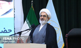 نیروهای مسلح دژ مستحکم امنیت و زینت حاکمان هستند