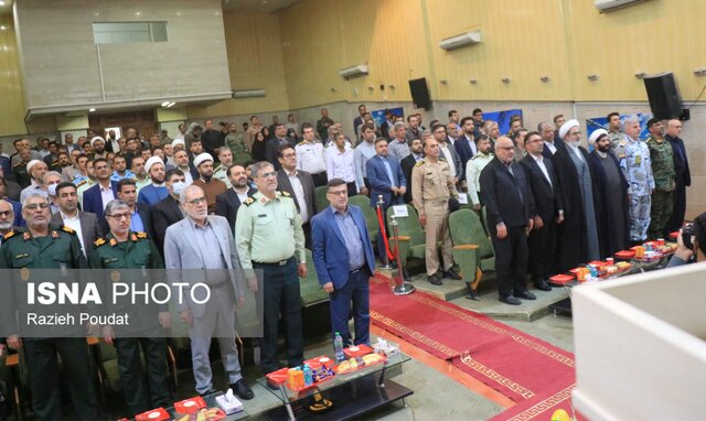 نیروهای مسلح دژ مستحکم امنیت و زینت حاکمان هستند