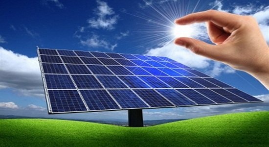بهره‌برداری از ۸۱ نیروگاه خورشیدی ویژه خانواده‌های تحت حمایت کمیته امداد هرمزگان