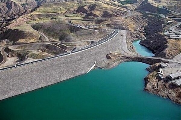 اجرای طرح کانال هدایت آب سد بردول در پارسیان آغاز شد