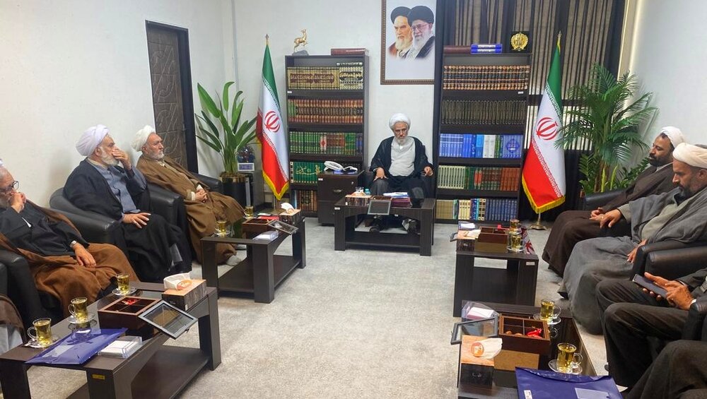 اقامه‌ نماز یک امر حاکمیتی و بنیان نظام اسلامی است  