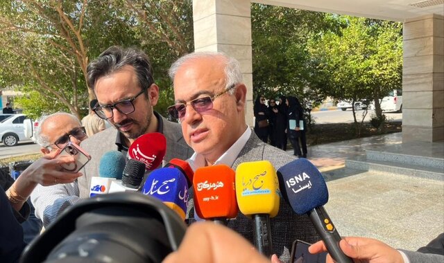 استاندار هرمزگان: تجهیز دو بیمارستان بندرعباس به مرکز پلاسماتراپی گامی مهم در کاهش آلام بیماران است