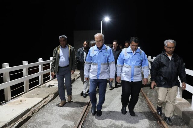 تأکید استاندار هرمزگان بر آمادگی کامل دستگاه‌ها در بازدید از سد استقلال میناب