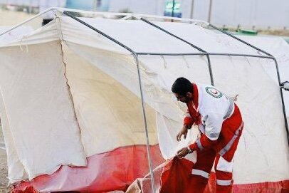 اسکان موقت ۱۰ خانوار در پی آبگرفتگی روستای طولای قشم