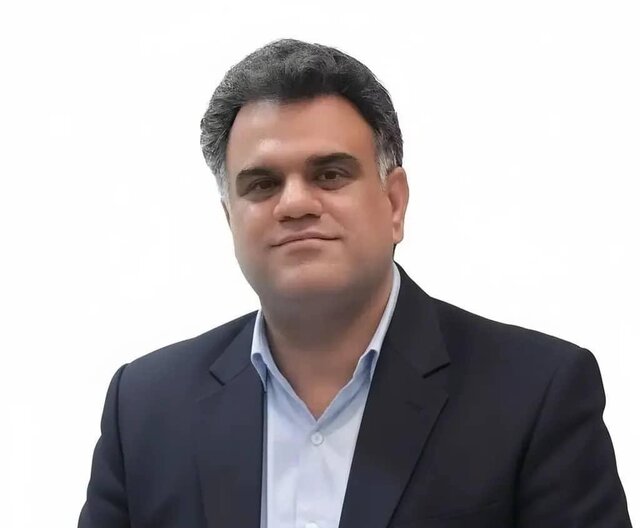 استاد دانشگاه هرمزگان پژوهشگر برگزیده کشوری شد