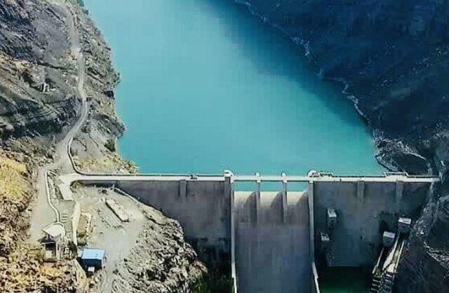 سد جگین سرریز کرد/ آبگیری صد درصدی دومین سد مخزنی بزرگ هرمزگان