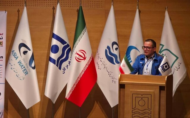 راه توسعه صنایع فلات مرکزی، شیرین‌سازی و انتقال آب از خلیج فارس است