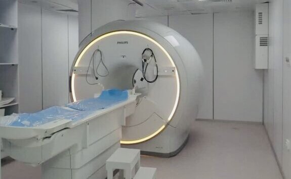 نصب دستگاه ام آر آی پیشرفته در بیمارستان سیدالشهداء بندرعباس