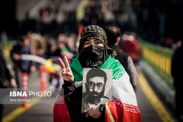 آغاز راهپیمایی یومالله ۲۲ بهمن در همدان